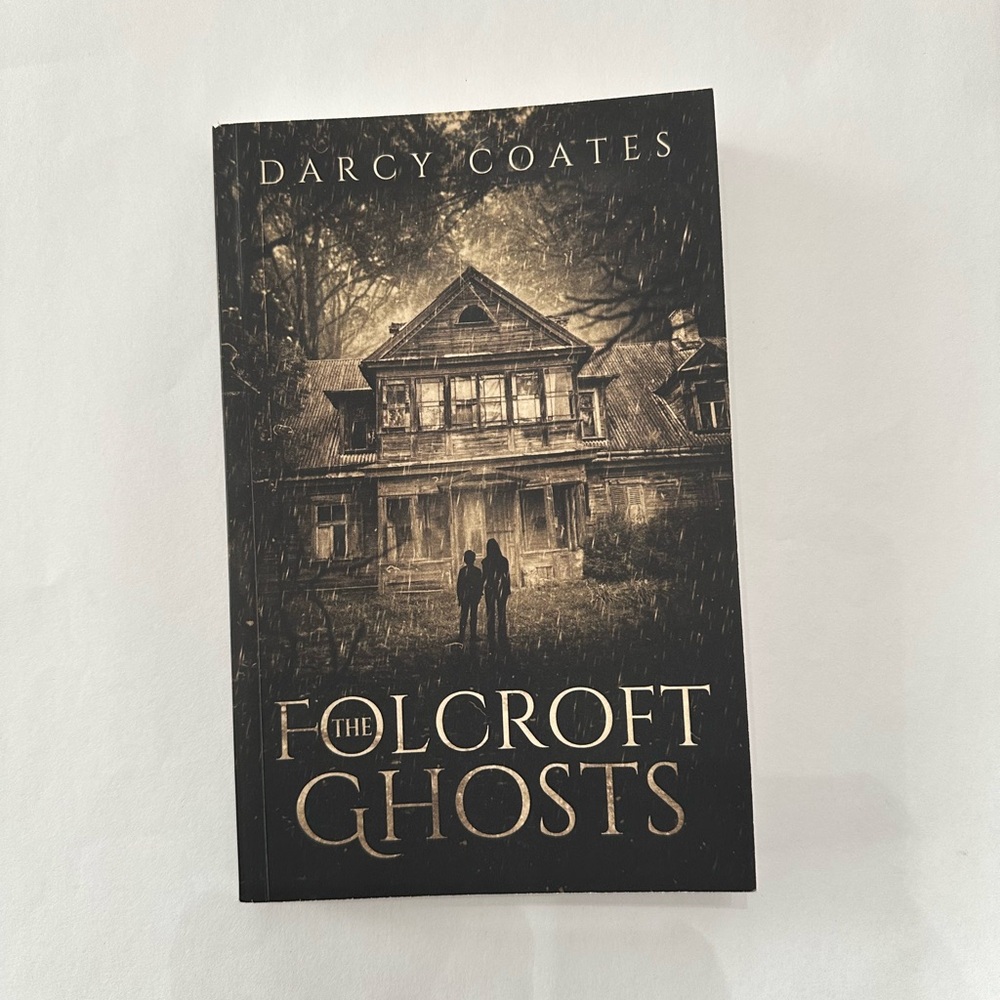 The Folcroft Ghosts by Darcy Coates Paperback Book Horror Mystery Ghost Story